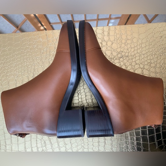 Cole Haan Winne Leather Grand Waterproof Ankle Bootie British Tan SZ 7 - Picture 5 of 11